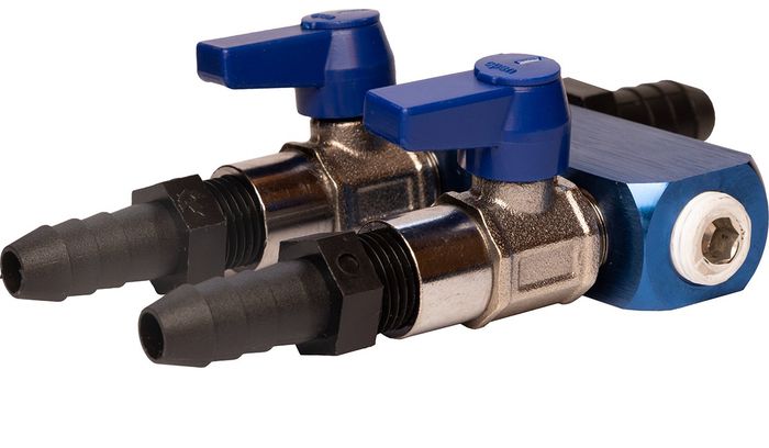 EasyPro - 2 Way 3/8in Valved Splitter - Air/Water - SPL382