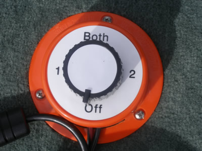 Fun Toons Mini Pontoon Battery Selector (Discontinued) 