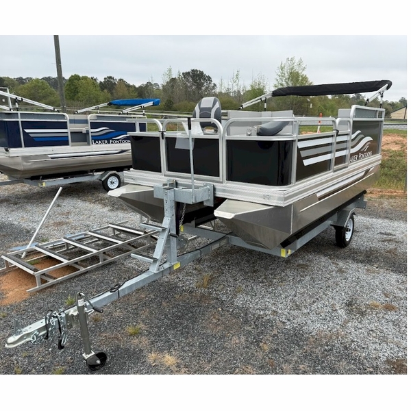 Laker 712 DLX Standard Seat Package