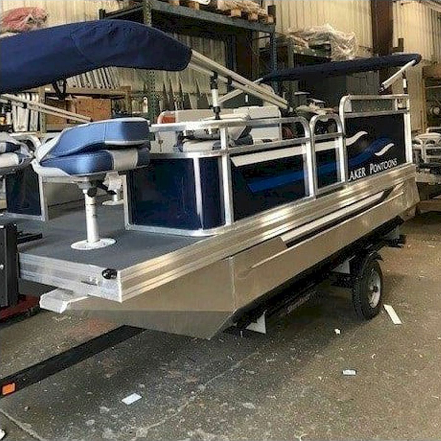 Laker 714DLX 2Bimini PKG
