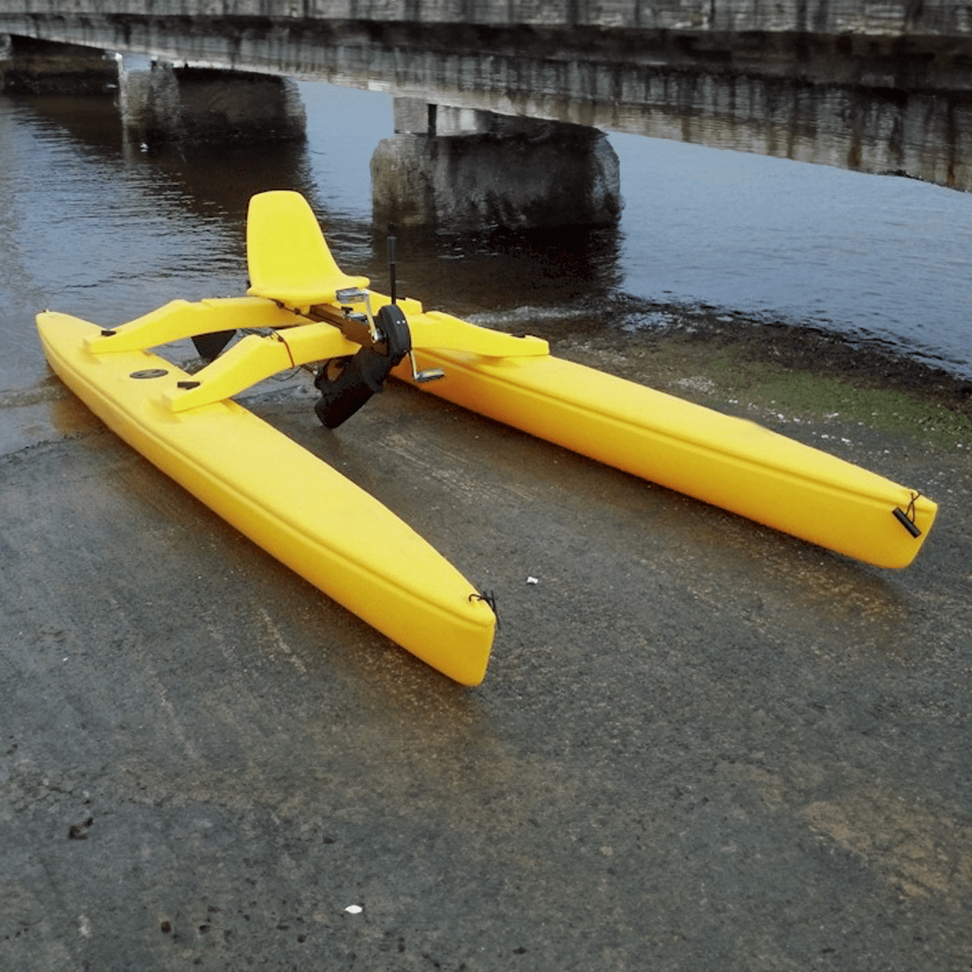 Single Catamaran Pedal Boat