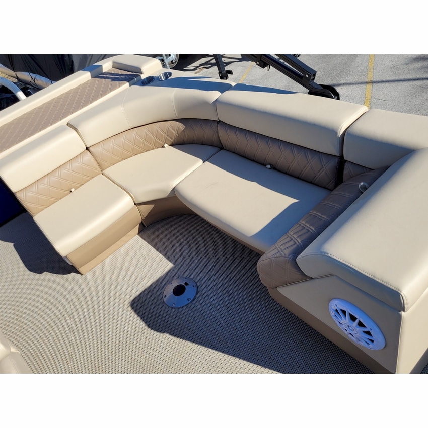 Windsor 238 Cruise Pontoon Boat Package