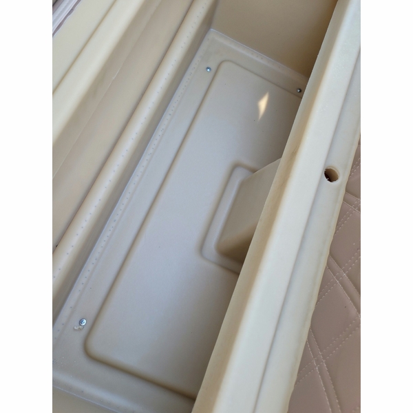 Windsor 238 Lounger Pontoon Boat Package