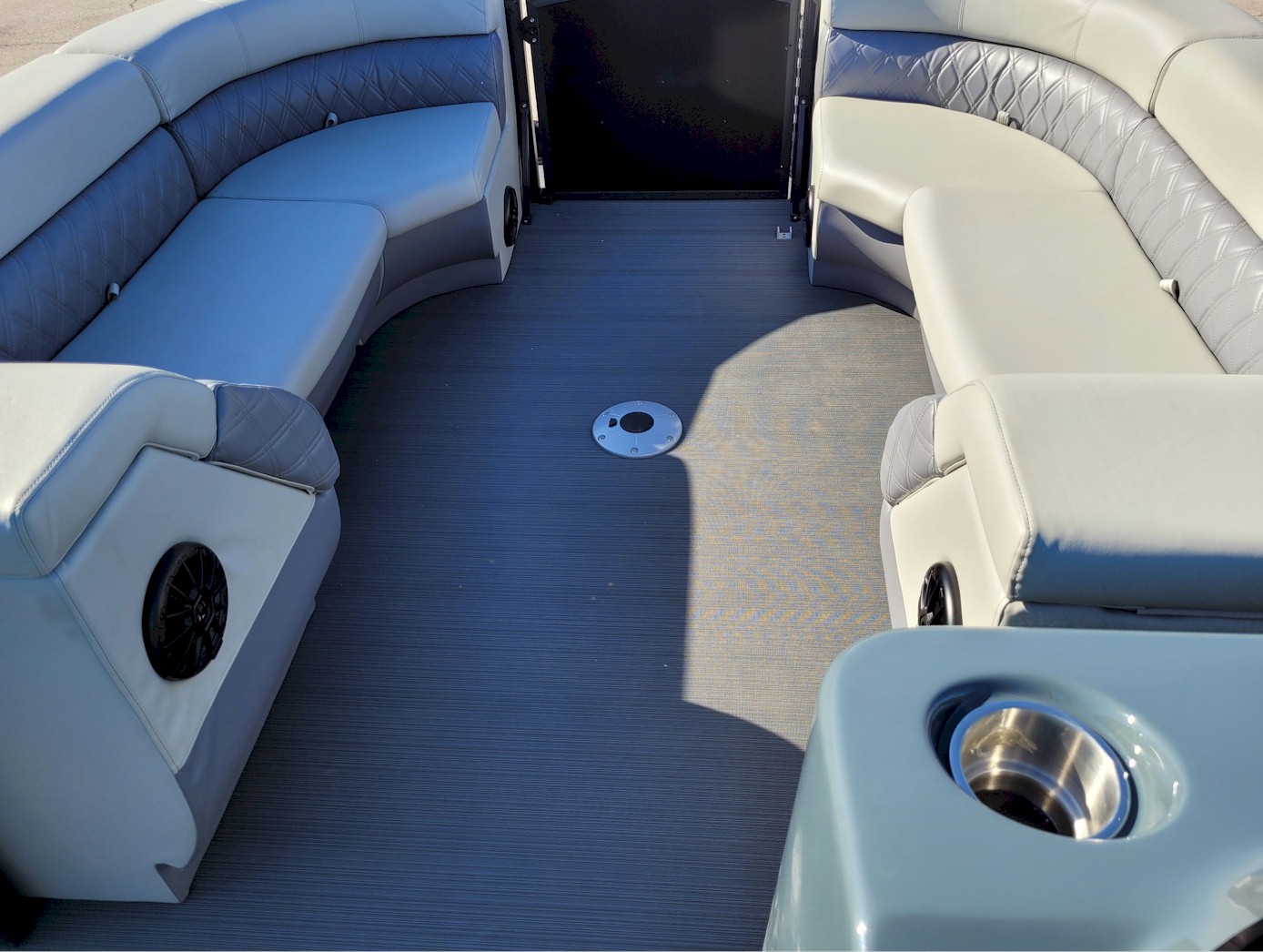 Windsor 238 Lounger Pontoon Boat