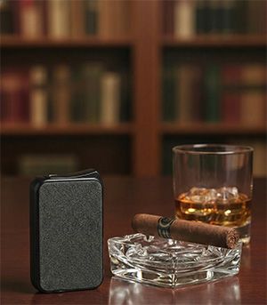 Visol Prague Single Torch Flame Cigar Lighter - Black Visol Prague Single Torch Flame Cigar Lighter - Black