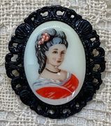 Small Vintage Portrait Cabochon Brooch