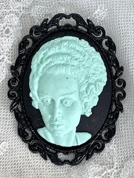 **NEW!** Mint Bride of Frankenstein Cameo Brooch Pin