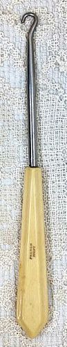 Vintage Button Hook w/Celluloid Handle & "B" Initial