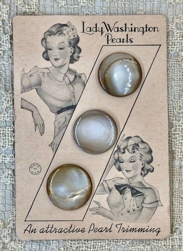 Vintage Lady Washington Pearls Dyed Buttons