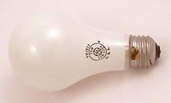 Ushio 1001267 - Light Bulbs Lamps PH211 A21 3000K