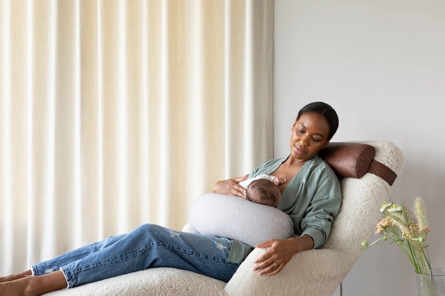 bbhugme Nursing Pillow Grey Melange / Vanilla