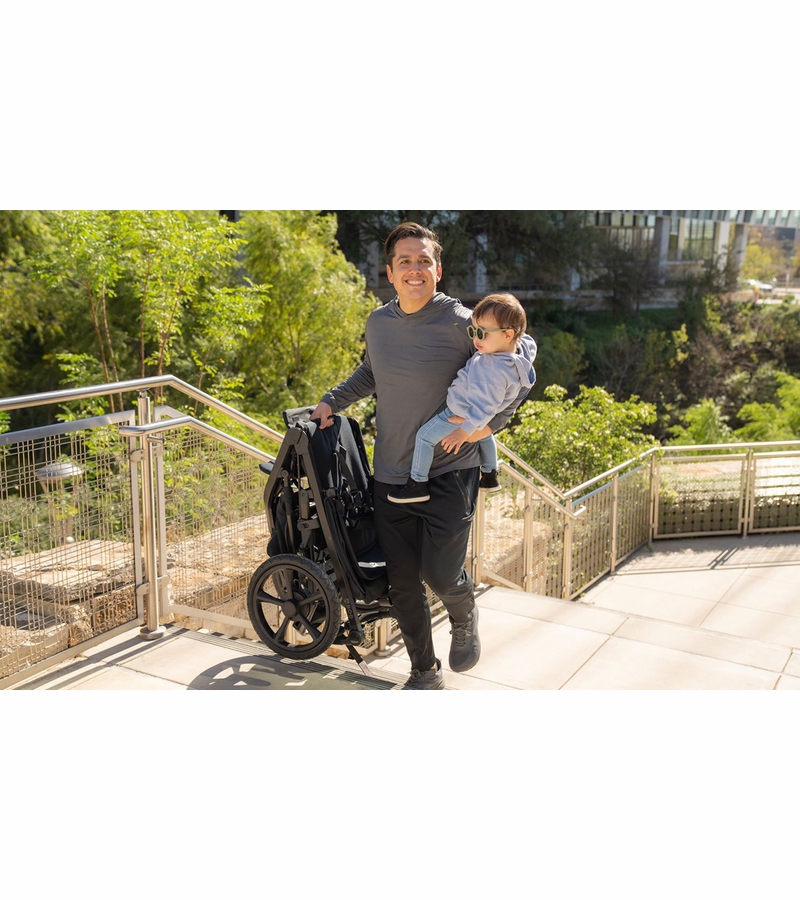 BOB Wayfinder Jogging Stroller Nightfall