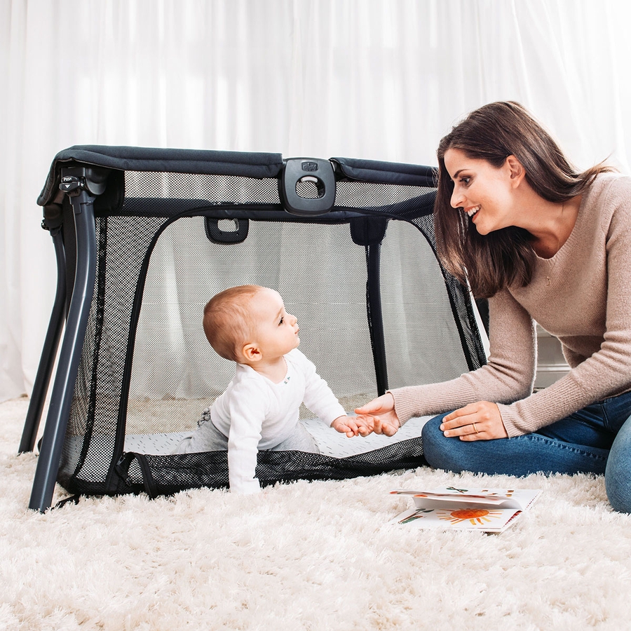 Chicco Alfa Lite Lightweight Travel Playard Midnight