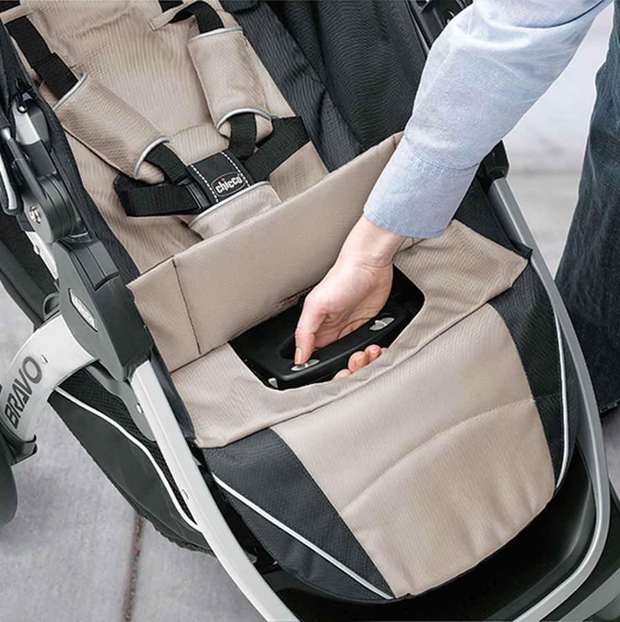 Chicco Bravo Trio Travel System Empire