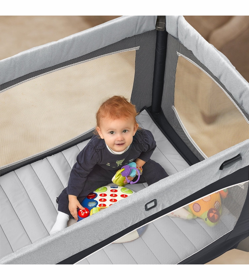 Chicco Lullaby Baby Playard Papyrus