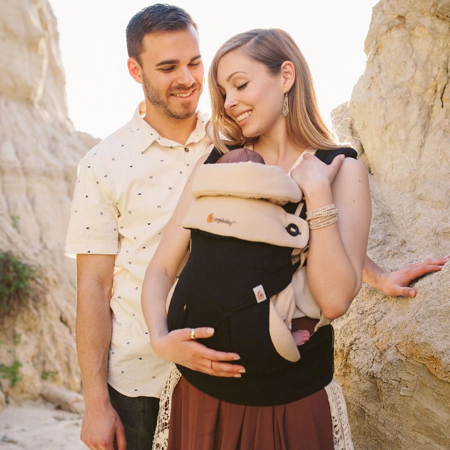 Ergobaby 360 Bundle of Joy Baby Carrier with Insert Black Camel