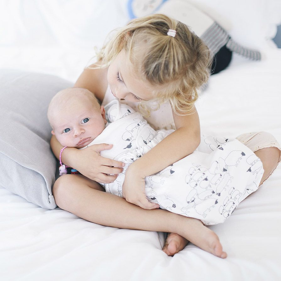 Ergobaby Original Swaddler Sheep