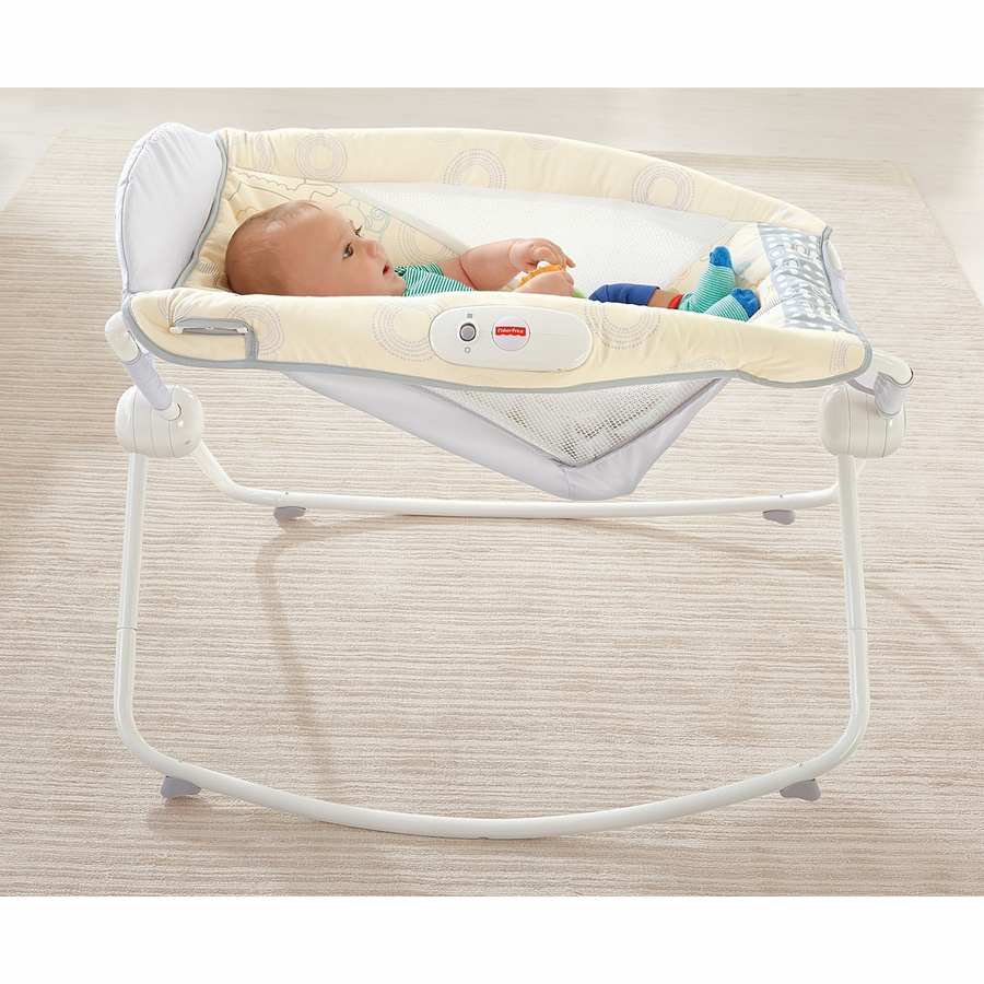 FisherPrice Newborn Rock ?n Play Sleeper Animal Menagerie