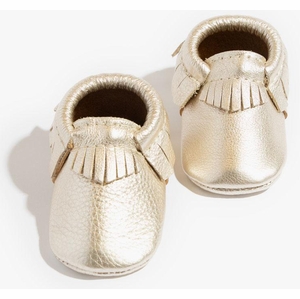 Freshly Picked Classic Moccasins, Size 3 - Platinum