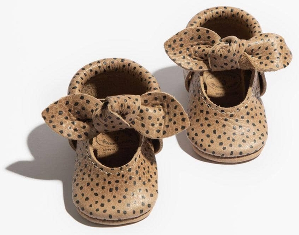 Freshly Picked Knotted Bow Moccasins Mini Sole V2, Size 4 - Almond Speckles