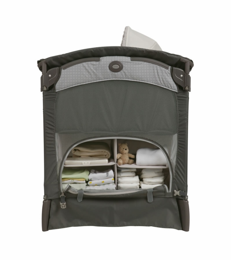 Graco Pack 'n Play Playard with Cuddle Cove Removable Seat Glacier