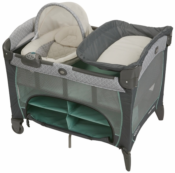 Graco Pack 'n Play Playard with Newborn Napper Station DLX Manor