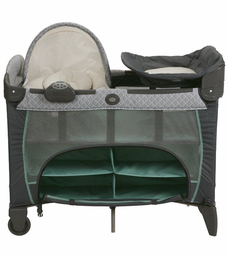 Graco Pack 'n Play Playard with Newborn Napper Station DLX Manor