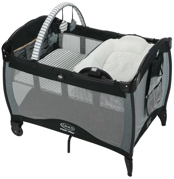 Graco Pack 'n Play Playard with Reversible Seat & Changer LX Holt