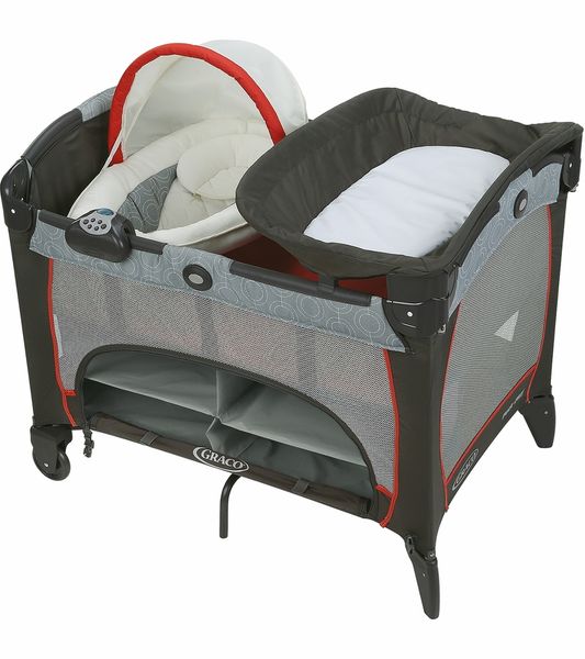 Graco Pack 'n Play with Newborn Napper DLX - Solar