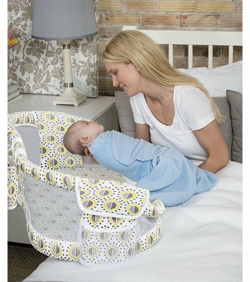 Halo Bassinest Luxe Swivel Sleeper Lemon Drop