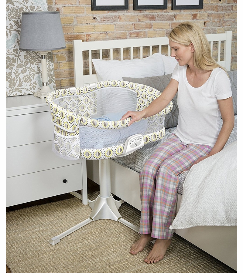 Halo Bassinest Luxe Swivel Sleeper Lemon Drop