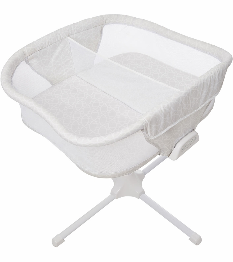 Halo Bassinest Twin Sleeper Sand Circles