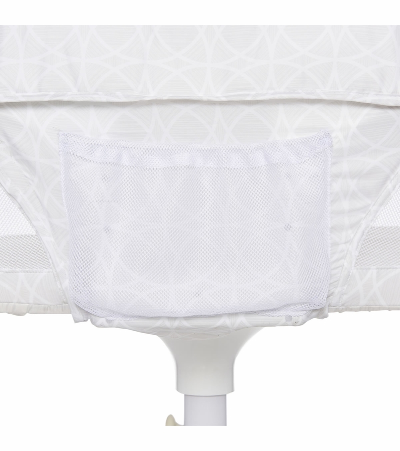 Halo Bassinest Twin Sleeper Sand Circles