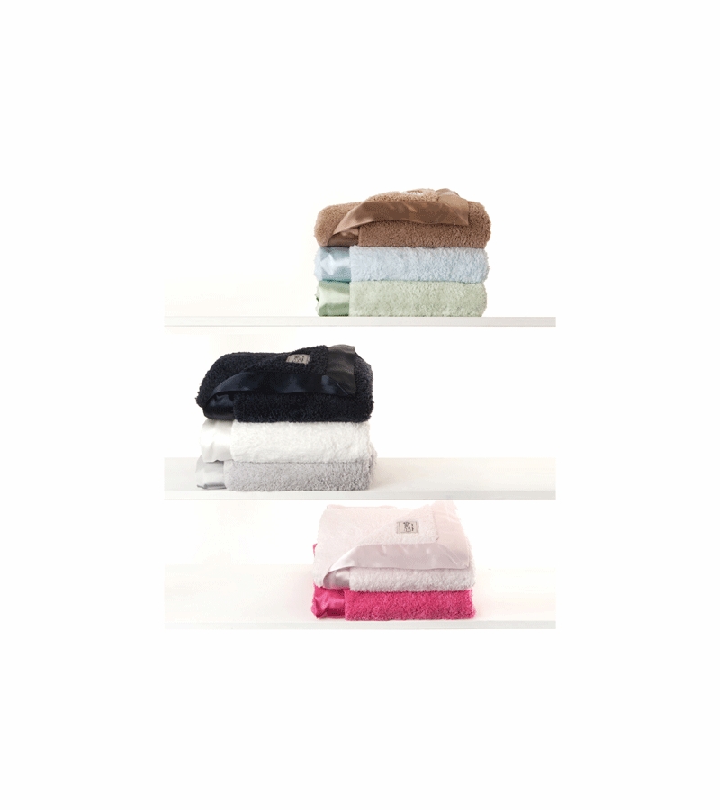 Little Giraffe Chenille Blanket in Mocha