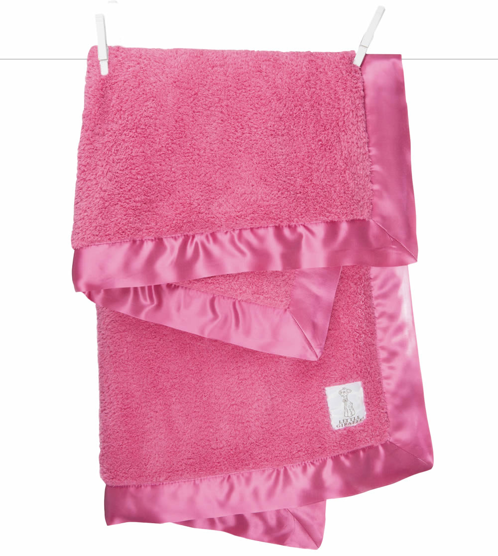 Little Giraffe Chenille Blanket in Raspberry