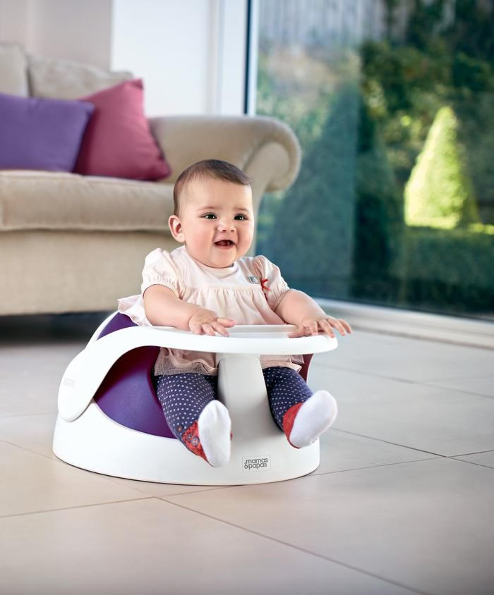 Baby snug seat with online play tray