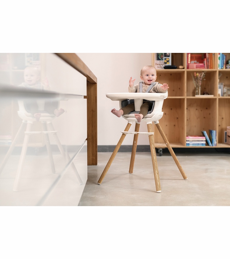 MaxiCosi Moa 8in1 High Chair Essential Graphite MaxiCosi Moa 8in1 High Chair Essential Graphite