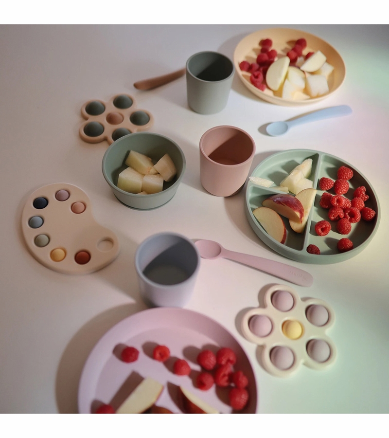 Mushie Flower Press Toy Dried Thyme / Natural / Shifting Sand