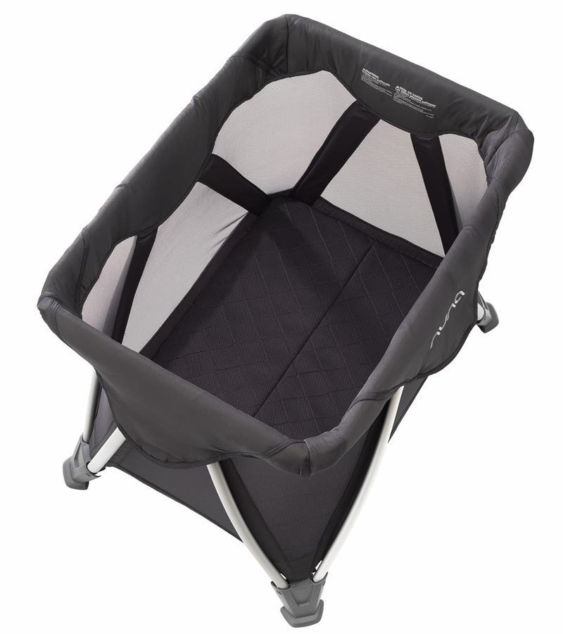 Nuna SENA Aire Mini Playard Iron