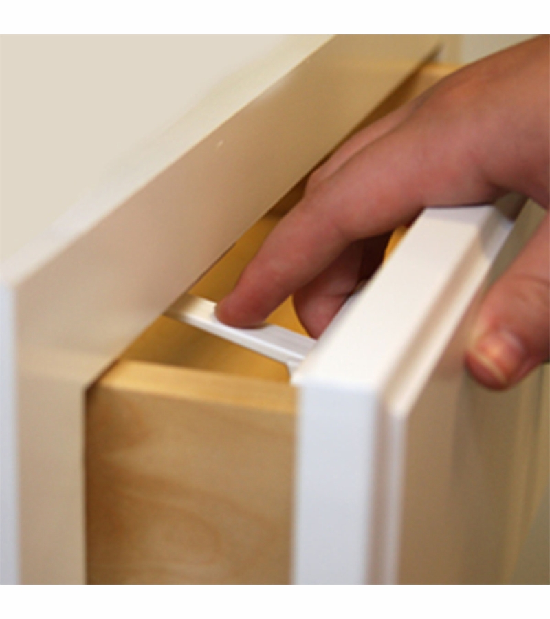 Qdos SureCatch Top Drawer Adhesive Latches, 4 Pack