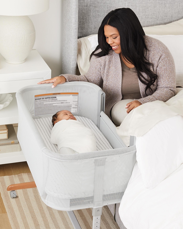 Skip Hop CozyUp 2in1 Bedside Sleeper & Grey