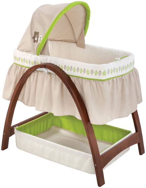 Summer Infant Bentwood Motion Bassinet