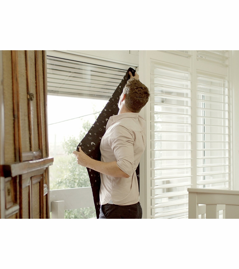 The Gro Company GroAnywhere Blind