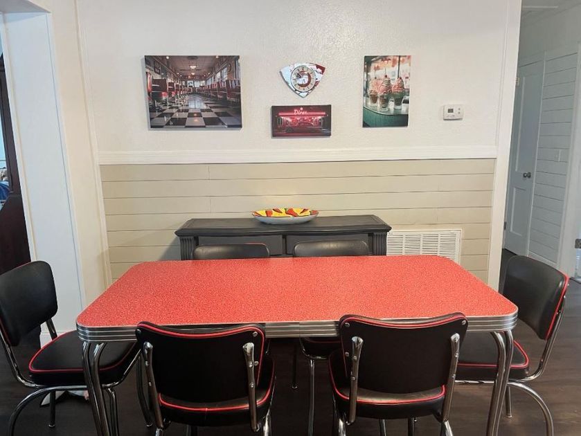 Rock N Roll Dinette Set