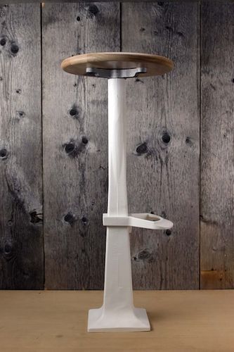 Seattle Classic Barstool with Footrest