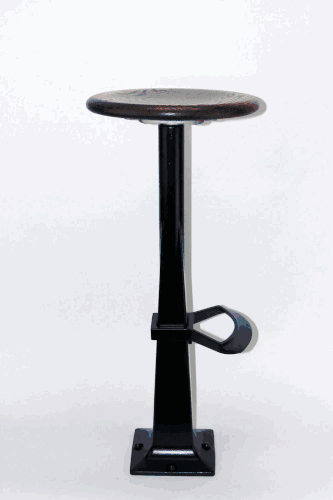 Seattle Classic Barstool with Footrest