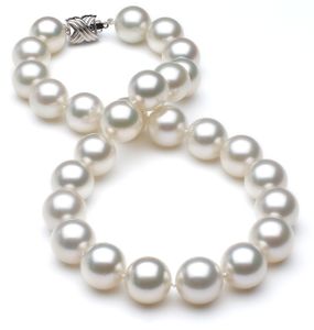 13 x 14.9mm White South Sea Pearl Silver Overtone Necklace