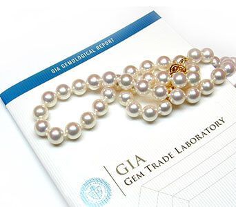 TRUE AAA Quality | Recognized as the top grade  in pearls, by the finest stores  in the world.