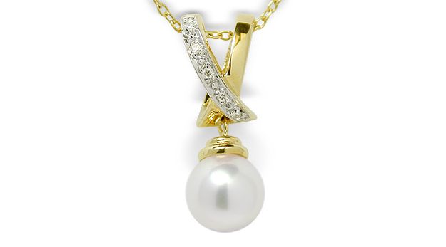 Ava a Japanese Akoya Cultured Pearl Pendant