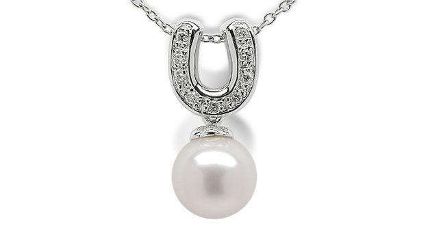 Lucky a Japanese Akoya Cultured Pearl Pendant